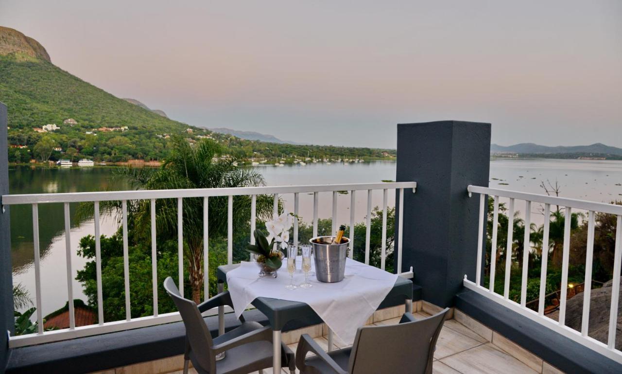 The Shore House Hartbeespoort Exteriör bild